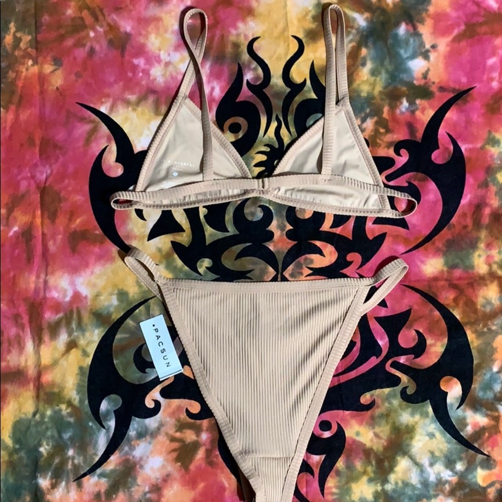 bikini - Picture 2 of 3